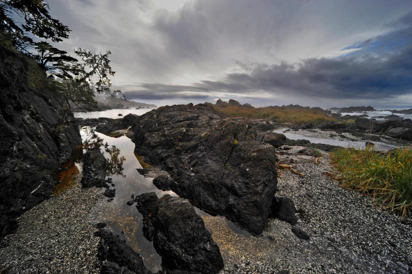 Black Rock Oceanfront Resort Ucluelet Kültér fotó